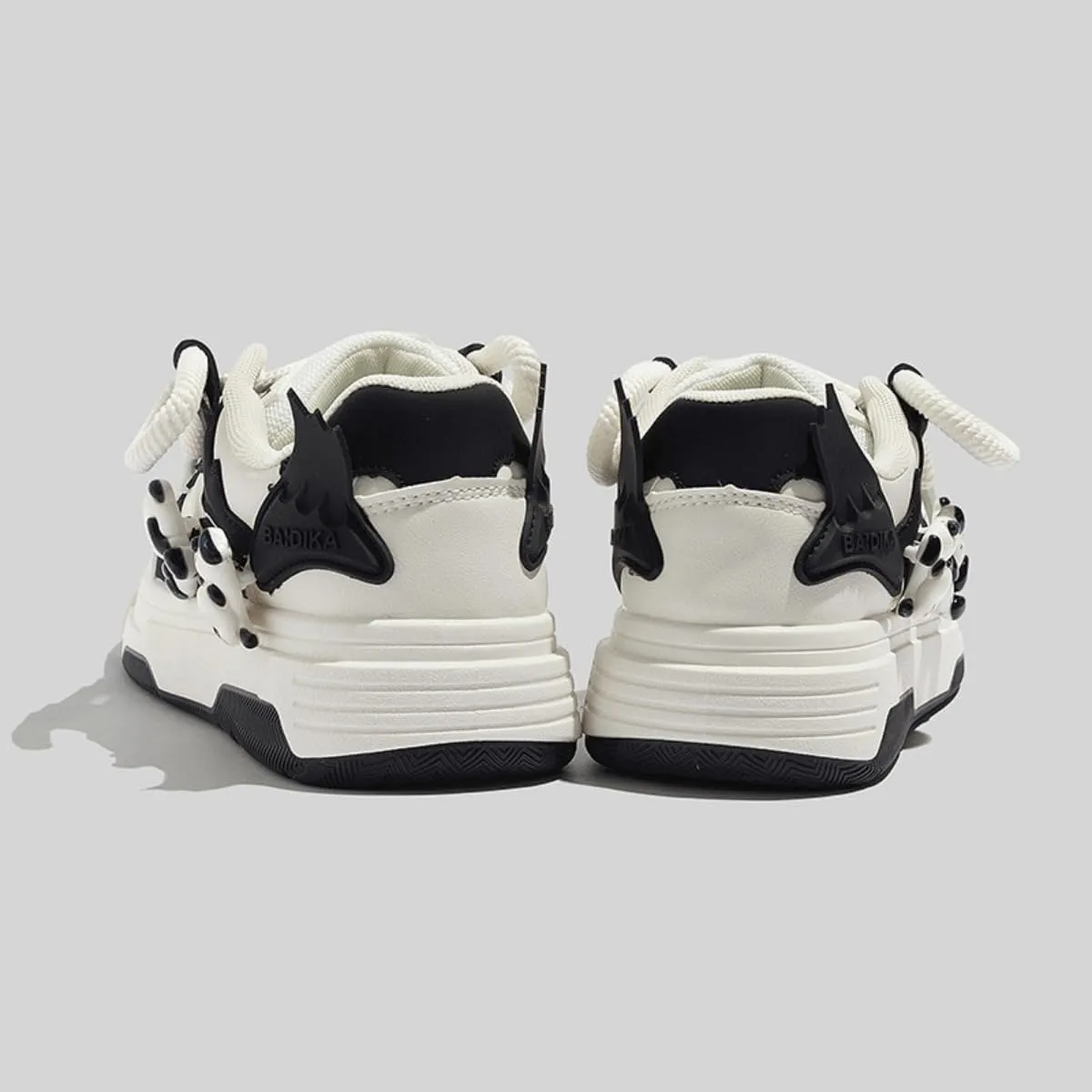 Cute Chunky Y2K Platform Sneakers for Student Girls Breathable Street Wear, GenZ Lace Casual Trainers with Panda Charms